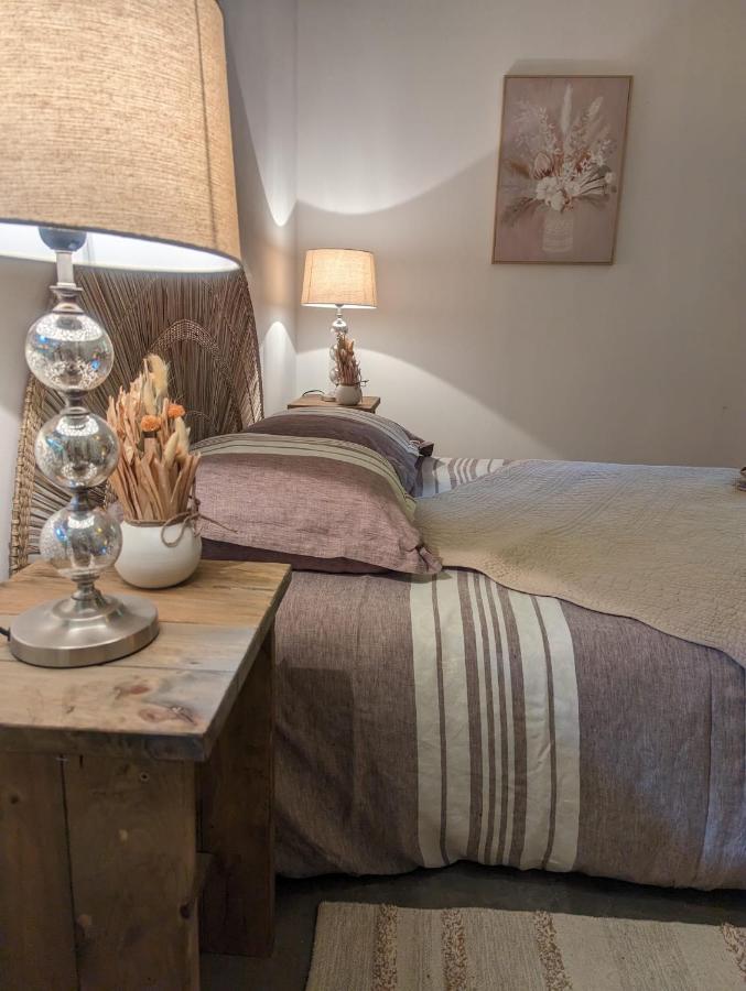 Maison Pimoli : Chambre Garance Сустон Екстериор снимка